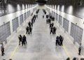 El Salvador presenta Centro de Confinamiento del Terrorismo para 40.000 pandilleros