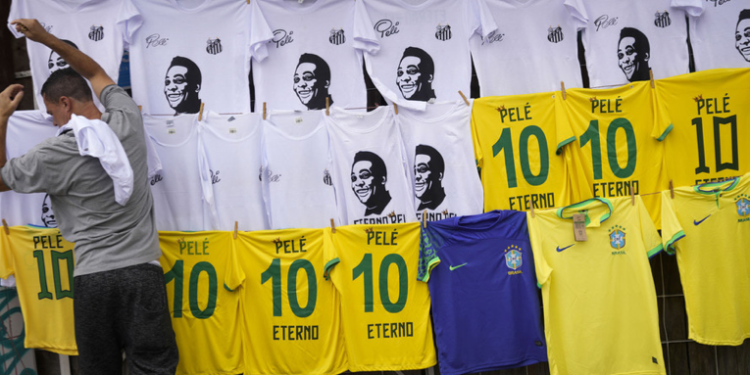 El Santos decide no retirar la camiseta con el 10 de Pelé y da una razón de peso