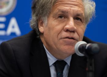 El secretario general de la OEA concluyó la visita oficial a Guatemala