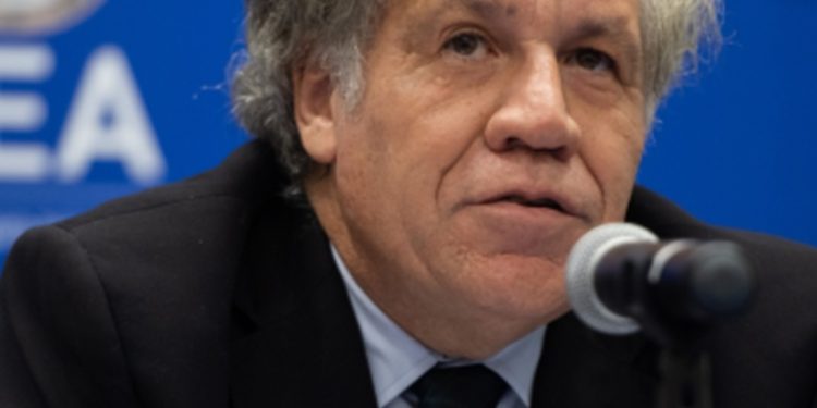 El secretario general de la OEA concluyó la visita oficial a Guatemala