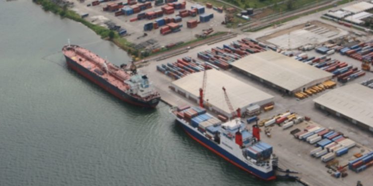 El sector privado pide más inversión en la infraestructura portuaria