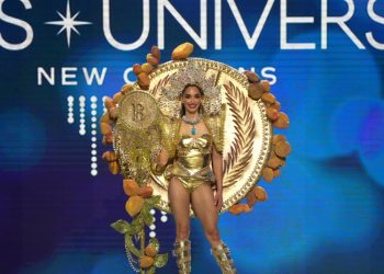 El traje tí­pico de la concursante de El Salvador en el Miss Universo que causó polémica