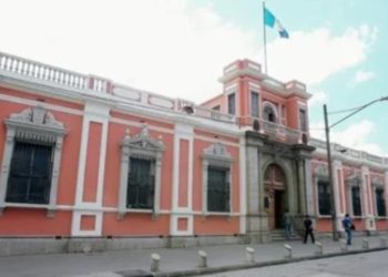 El Tribunal Supremo Electoral impugna la inscripción de tres binomios presidenciales