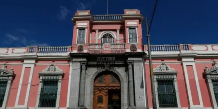 El Tribunal Supremo Electoral recibe primer lote de papeletas electorales impresas