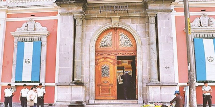 El TSE da por cerrada la campaña electoral para la primera vuelta