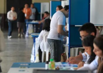 El TSE tomará medidas tras incidentes en 23 centros de votación