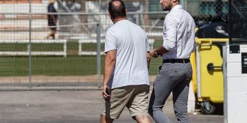 El Valencia abre expediente a Rafa Mir, en libertad con cargos por agresión sexual
