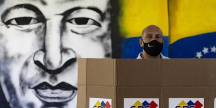 Elecciones regionales avivan el conflicto polí­tico en Venezuela