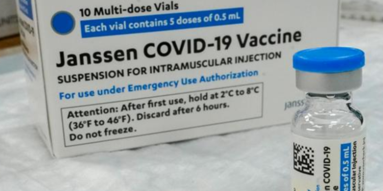 EMA halla â€œposible ví­nculoâ€ de vacuna de Johnson & Johnson con coágulos pero avala su uso
