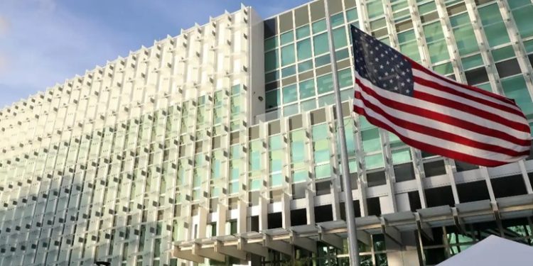 Embajada de EE. UU. anuncia caída temporal de su página para citas de visa hasta el 22 de septiembre