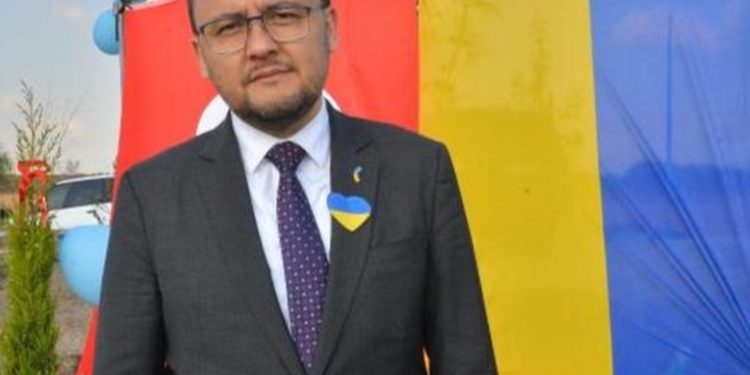 Embajador ucraniano en Turquí­a dice que Rusia exporta trigo robado