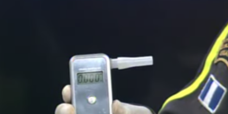 EMETRA continuará realizando pruebas con alcoholímetro