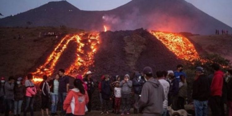 Emilio Barillas, vocero del Insivumeh, recomienda no visitar el volcán de Pacaya