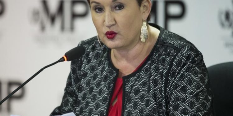 Emiten una nueva orden de captura contra exfiscal general Thelma Aldana