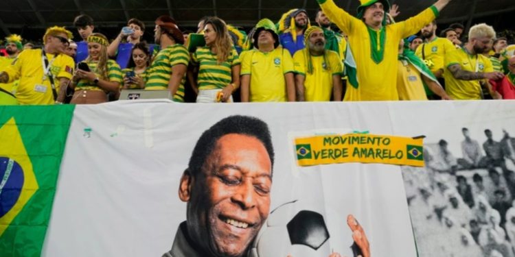 Empeora la salud de Pelé