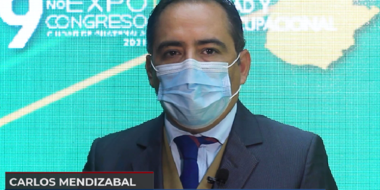 Empresarios piden a trabajadores que se vacunen durante el fin de semana