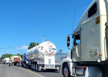 Empresarios y usuarios del transporte de carga rechazan bloqueos de carreteras