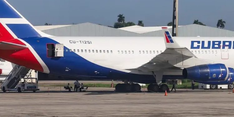 Empresas niegan combustible a aerolínea cubana en Argentina