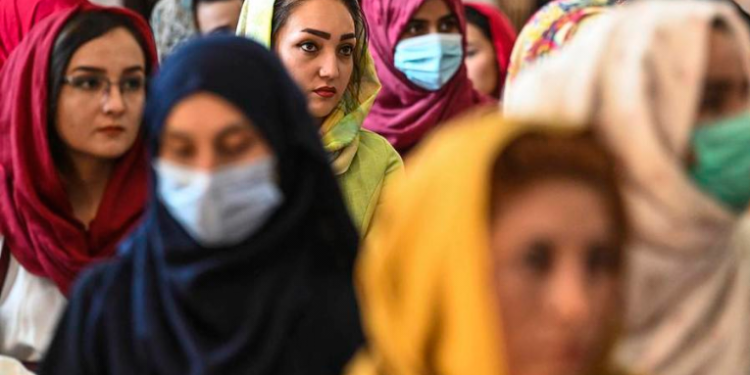 En Afganistán las mujeres empiezan a desaparecer