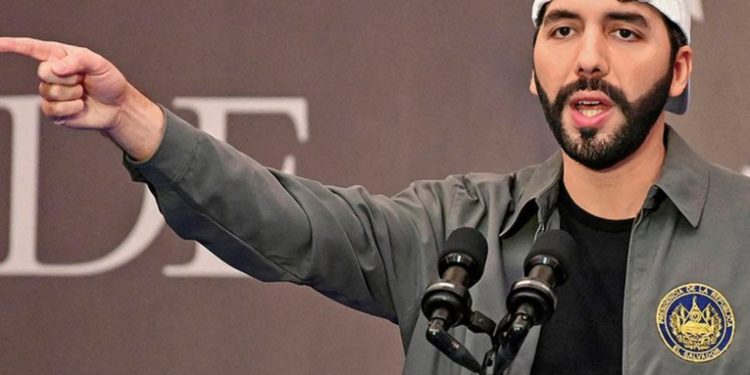 En El Salvador multarán a compañías telefónicas por bloquear discurso de Nayib Bukele