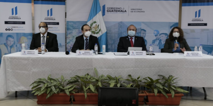 Encuentro de negocios con el migrante es inaugurado