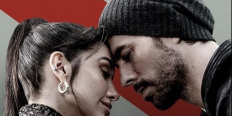 Enrique Iglesias regresa triunfalmente a la escena musical