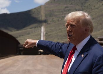 Equipo de Trump sopesa una invasión suave a México y Sheinbaum le respond