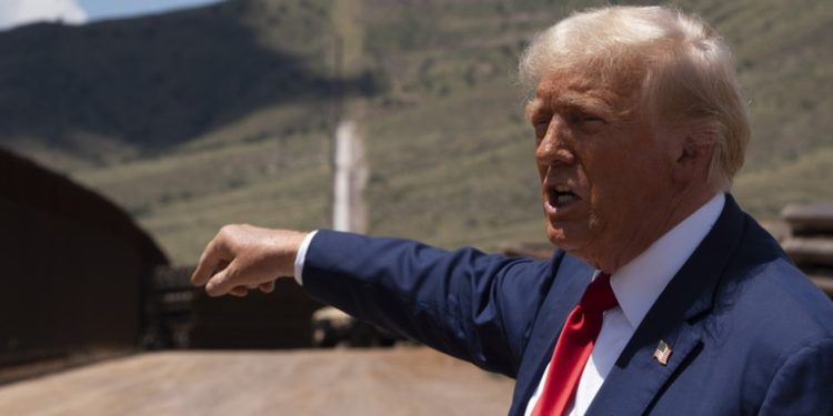 Equipo de Trump sopesa una invasión suave a México y Sheinbaum le respond