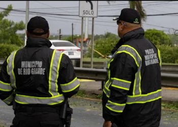 Ernesto se convierte en huracán tras lluvias en Puerto Rico