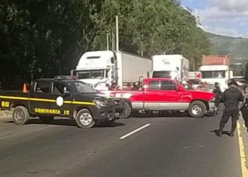 Escasez de Combustible en Occidente de Guatemala por Bloqueo en Puerto Quetzal