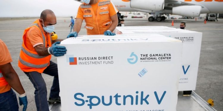 Escasez de la vacuna Sputnik V complica a gobiernos latinoamericanos