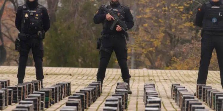 España y Ecuador desarticulan banda ligada a mafia albanesa