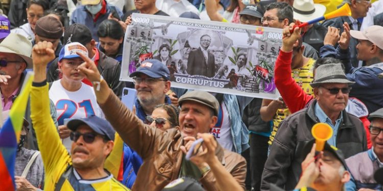 ¿Está en marcha una nueva estrategia en Colombia para darle un golpe de Estado a Petro?