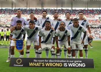 Estados Unidos derrota 2-1 a Guatemala en semifinales