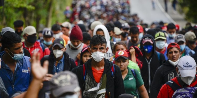 Estados Unidos felicitó el esfuerzo de Guatemala frenando el avance de la caravana de migrantes