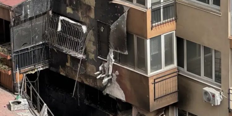 Estambul: incendio durante obra en discoteca deja 15 muertos