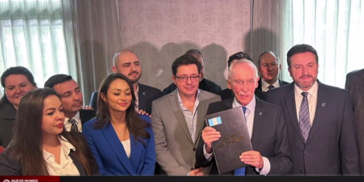 Este lunes arrancó la campaña de todos los candidatos a cargos de elección popular