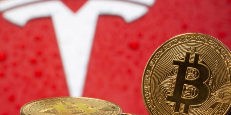 Esto tendrí­as que pagar en Bitcoins por un Tesla