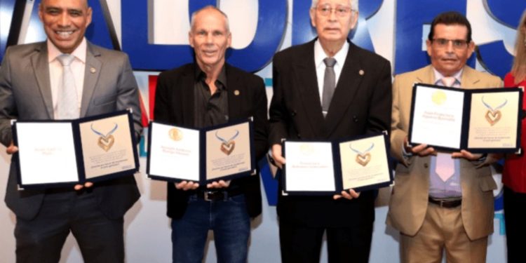 Estos son los nuevos integrantes a la Galerí­a de los Notables del Deporte 2021