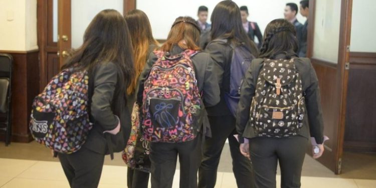 Estudiantes de Magisterio podrán realizar prácticas de graduación de forma hibrida