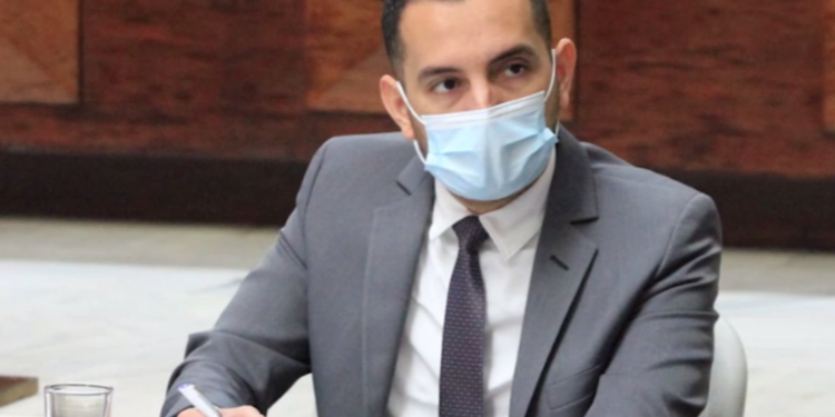 Ex fiscal de la FECI renuncia y sale del paí­s