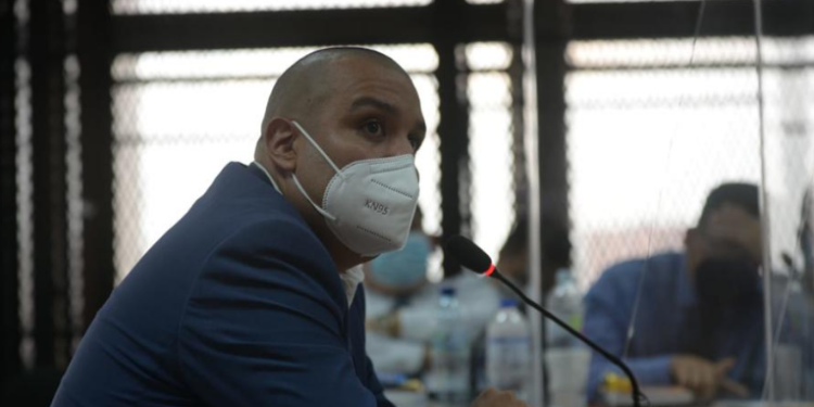 Ex jefe de la SAT queda ligado a proceso por falsedad ideológica con agravación electoral