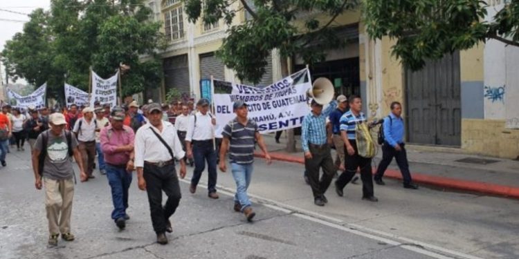 Ex militares realizan manifestaciones en diferentes puntos del paí­s