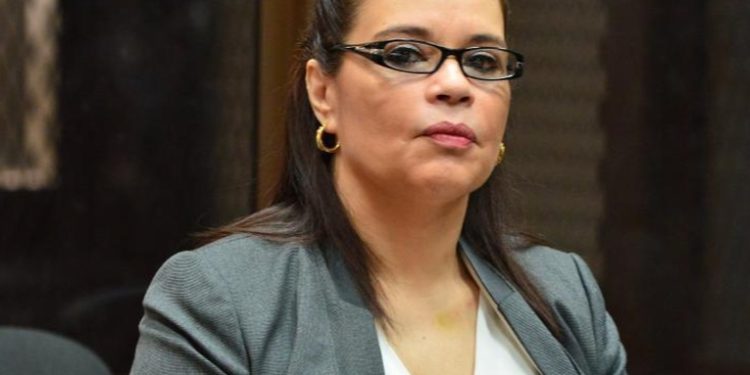 Ex vicepresidenta Baldetti reaparece en audiencia y pide descongelar cuentas que considera personales