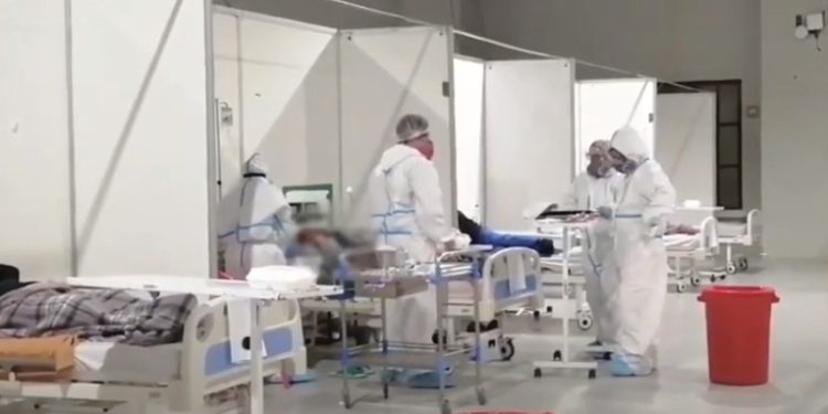 Exigen endurecimiento de restricciones por COVID-19 en el país