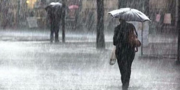 Expertos advierten que lluvias incrementaran en las próximas horas por la llegada de una onda del este