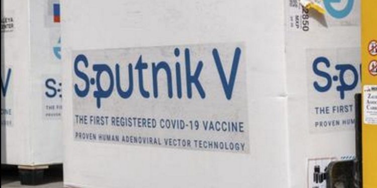 Expertos analizan si vacunas vencidas aún pueden ser aplicadas a la población