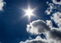 Expertos recomiendan no exponerse al sol para evitar lesiones de piel por rayos ultravioleta