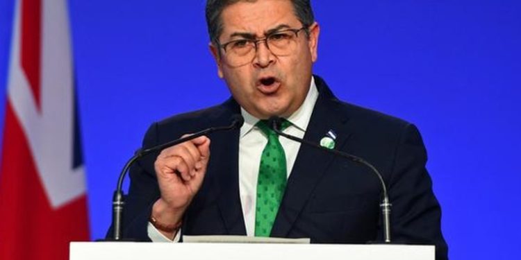 Expresidente de Honduras pedido en extradición por EE.UU. pide casa por cárcel