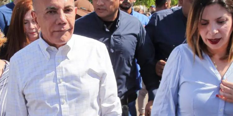 Exrival de Chávez enfrentará a Maduro en Venezuela